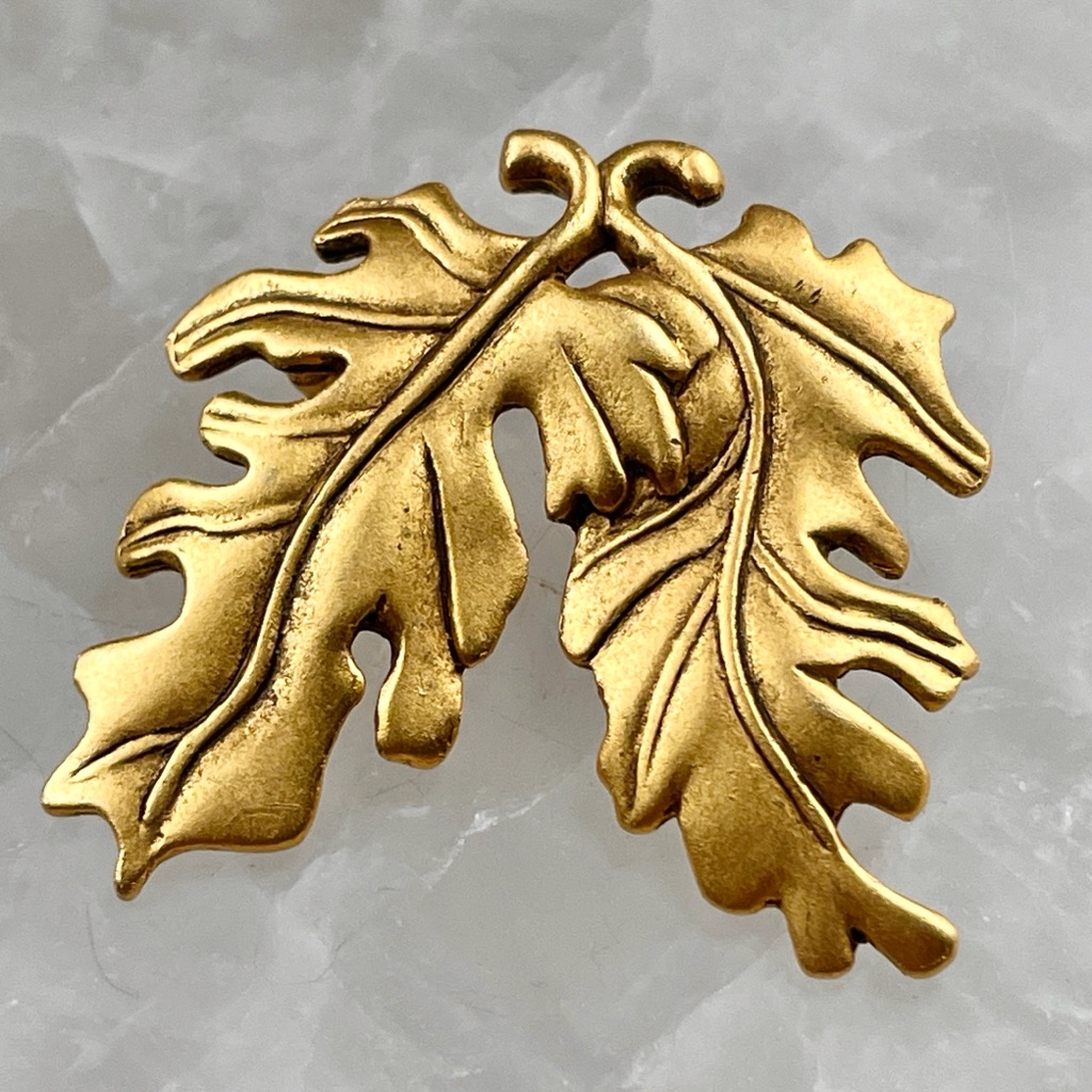 Vintage Danecraft Double Oak Leaf Brooch 25$